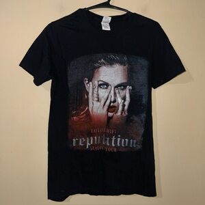 Taylor Swift Reputation 2018 Tour With Camila Cabello Black Concert Shirt Small